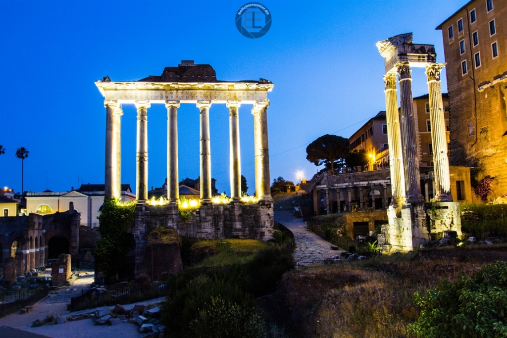 Forum Romanum zur blauen Stunde
