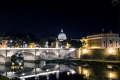 Blick auf den Petersdom bei Nacht