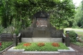 Grab der Familie Sion ("Sion Kölsch") auf dem Südfriedhof Köln